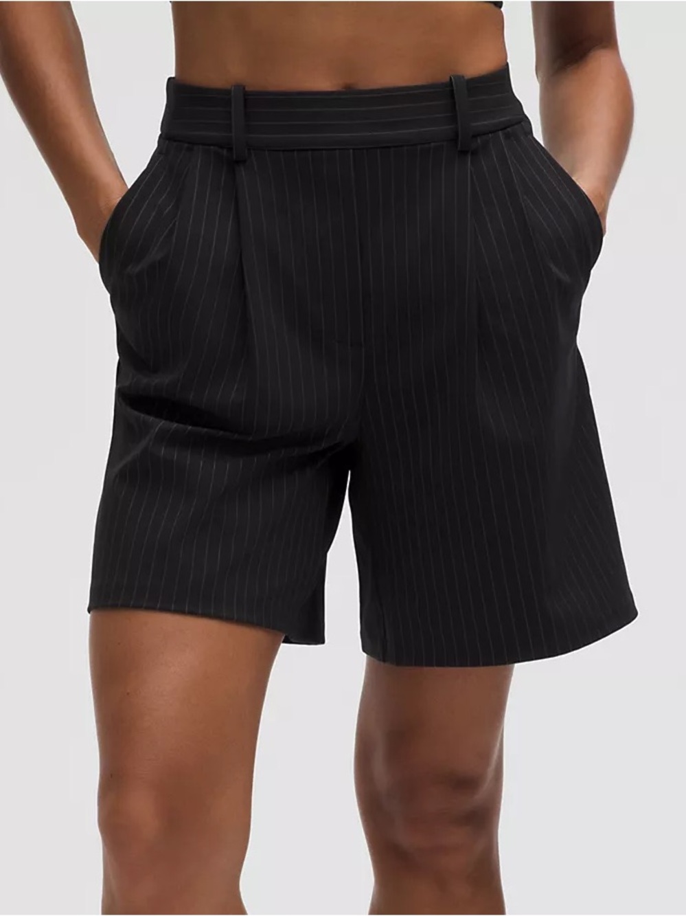 Lululemon Daydrift Pleated High-Rise Short 7" in Black Light Ivory Size XXS